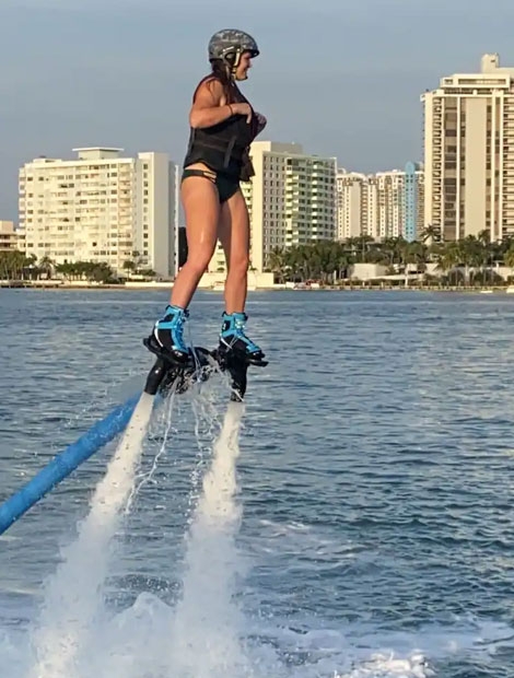 Learn-How-to-Flyboard-with-a-Pro