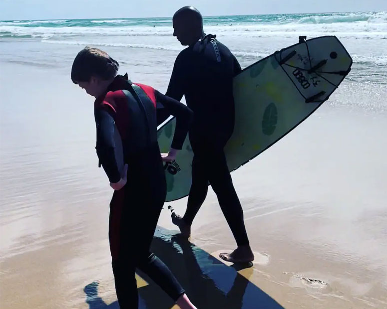 Surfing lesson with a pro in South Beach, Miami Beach